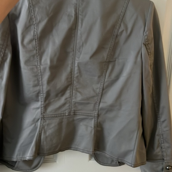 WHBM Jacket - Picture 4 of 4